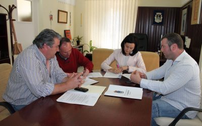 El Ayuntamiento suscribe con la cooperativa JAFOCOR dos convenios para el refuerzo de la limpieza viaria municipal