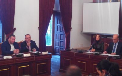 EL AYUNTAMIENTO DE LA CARLOTA Y EL IPBS FIRMAN LA ADDENDA AL CONVENIO DE LA AYUDA A DOMICILIO PARA 2016