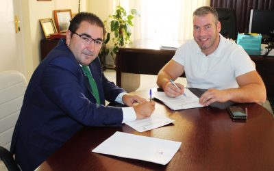 EL AYUNTAMIENTO DE LA CARLOTA  FIRMA CON CAJASUR UN CONVENIO DE COLABORACIÓN PARA SUFRAGAR LOS INTERESES DE LOS PRÉSTAMOS ACOGIDOS A LOS PROGRAMAS MUNICIPALES DE ‘REHABILITACIÓN DE VIVIENDA Y DE ‘AYUDAS A EMPRESAS’