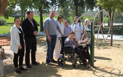 EL AYUNTAMIENTO INSTALA PARQUES ‘BIOSALUDABLES’ PARA MAYORES EN LOS DEPARTAMENTOS CARLOTEÑOS
