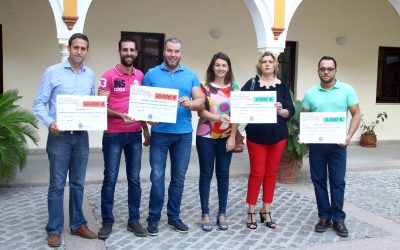 EL ‘EMPRENDE POR TU PUEBLO 2017’ SE CONCEDE A LAS IDEAS DE LA CONSTRUCCIÓN DE UN HOSPITAL PARA CABALLOS, LA APERTURA DE UNA TIENDA PARA DE ARTÍCULOS DE COLECCIÓN, LA INSTALACIÓN DE UN SECADERO DE QUESOS Y LA CREACIÓN DE UN CENTRO DE RECICLADO DE COCHES