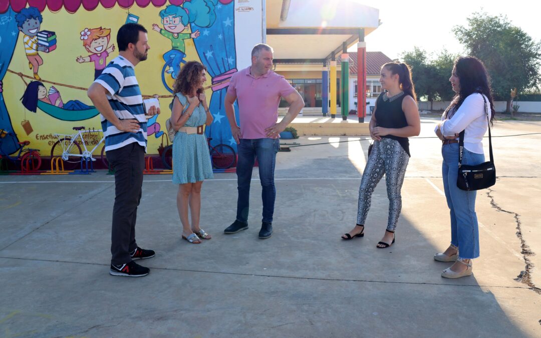 MÁS DE 1300 ALUMNOS/AS INICIAN CON NORMALIDAD EL CURSO ESCOLAR DE INFANTIL Y PRIMARIA 23/24 EN LOS DOCE COLEGIOS CARLOTEÑOS